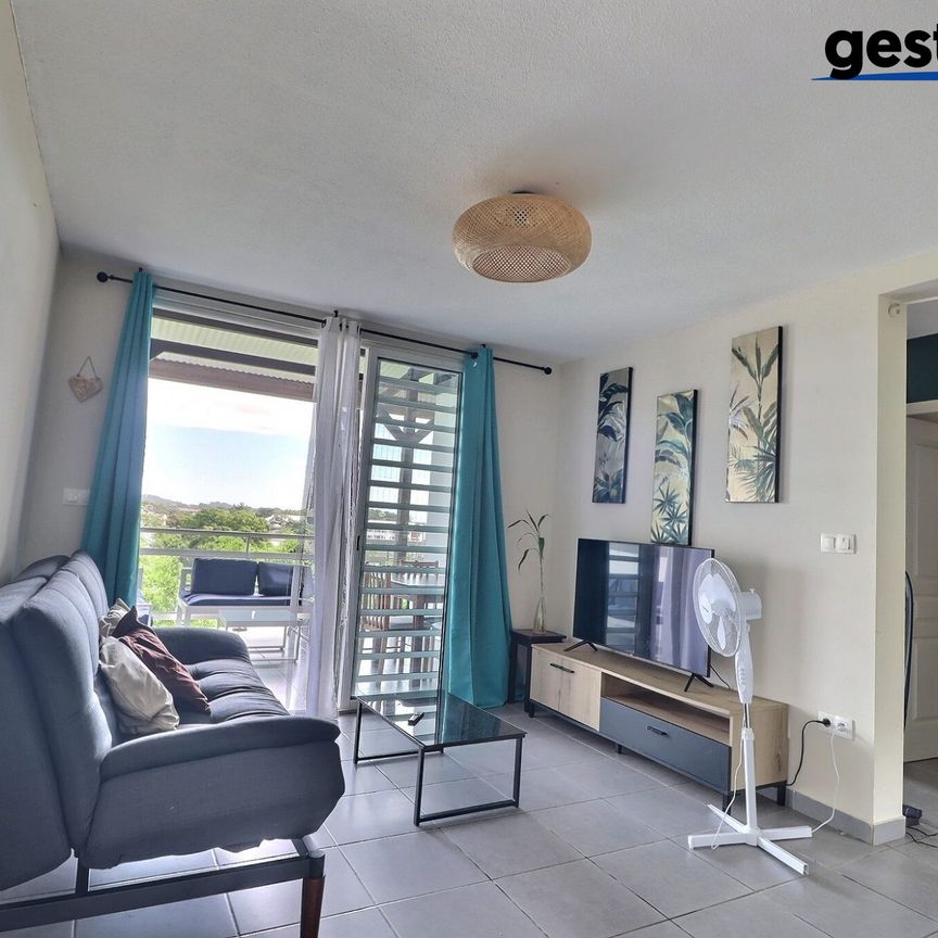 Location Appartement 3 pièces 48m² REMIRE MONTJOLY 97354 - Photo 1