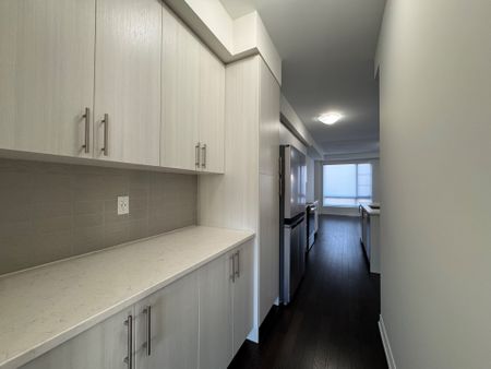 For Lease - 288 Carnwith Drive, Whitby, Ontario - Photo 3