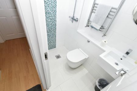 2 bedroom flat to rent - Photo 5