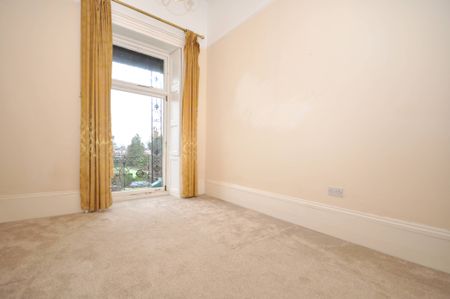 2 Suffolk Square, Cheltenham - Photo 2