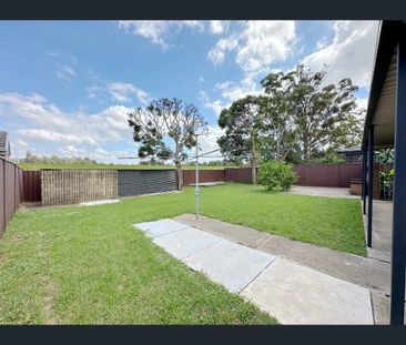 72 Greenmeadows Crescent, Toongabbie, NSW 2146 - Photo 2