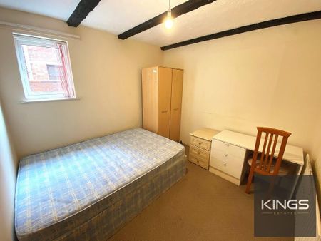 4 bedroom semi-detached house to rent - Photo 3