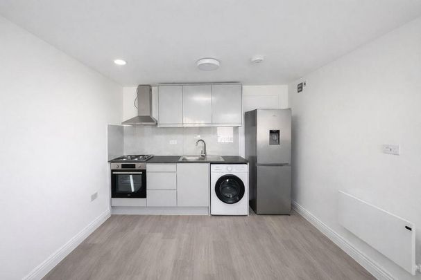 1 bedroom flat to rent - Photo 1