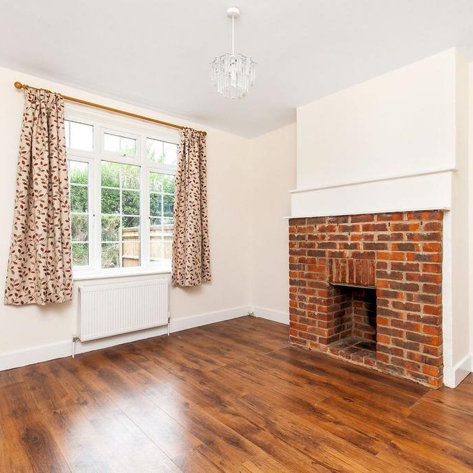 3 bedroom semi-detached house to rent - Photo 1
