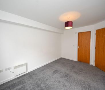 2 bed Apartment for Rent - Photo 5