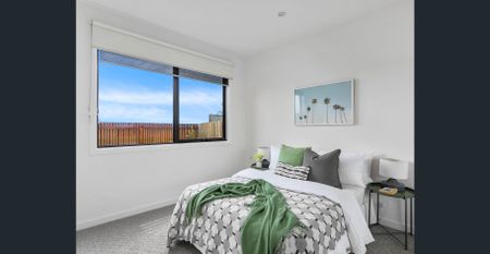 Near New 2 bedroom apartment now available! - Photo 4