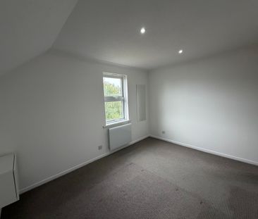 Lawns Court, Royston - Photo 4