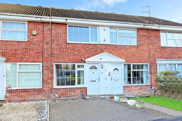 Fieldway Close, Harrogate - Photo 1