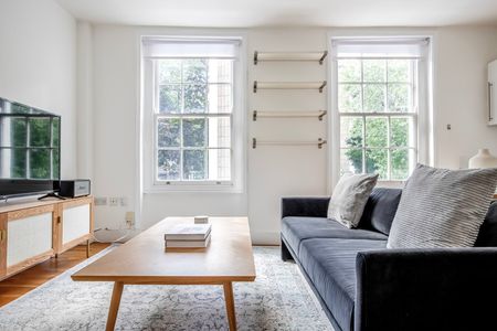 Compton Street - Photo 3