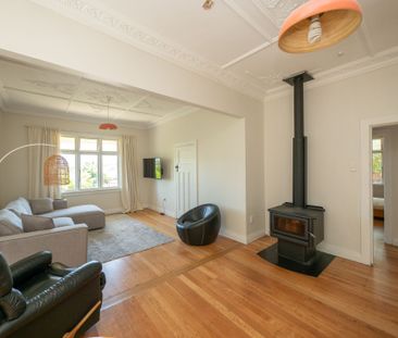 Cozy 3-Bedroom Home with Sleepout, Close to the Beach - Available J... - Photo 4