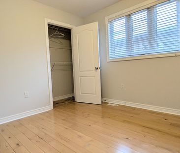 For Lease - 50 Smith Street Unit# Main Floor, Bradford West Gwillim... - Photo 2