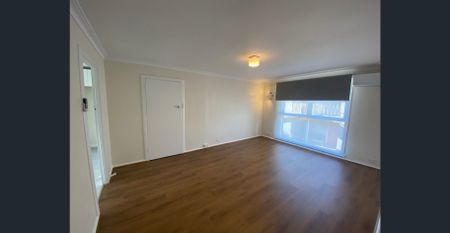 Modern 2-Bedroom Apartment in Cheltenham: Comfort, Convenience, and Style Await! - Photo 2