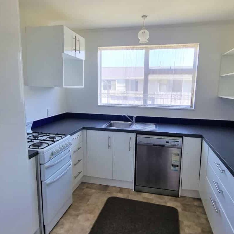 Convenient on Clarke - Photo 1