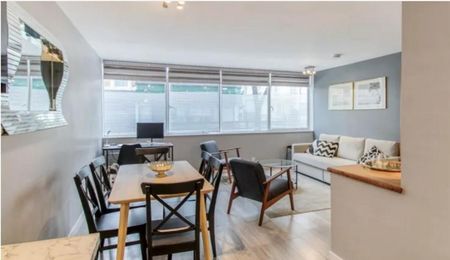 1 bedroom Flat To Let Total Size: 776 SQ FT - Photo 2