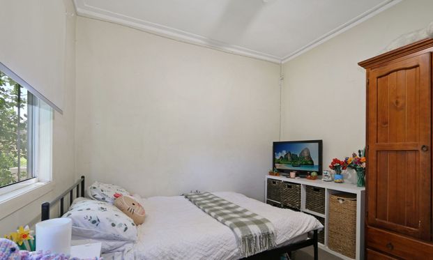 Three Bedroom Home In Sought After East Albury - Photo 1