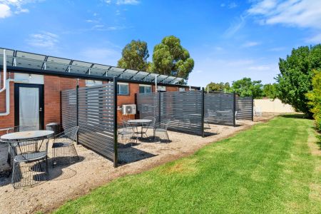 FULLY FURNISHED RENOVATED DELIGHTS! - Photo 5