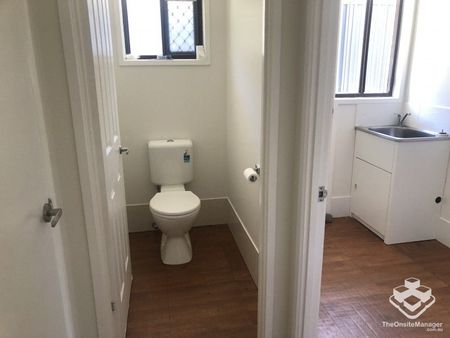 3 br Home $900p.w. - Mudgeeraba - Photo 3