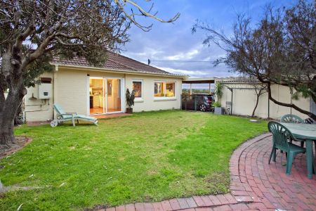 WATER VIEWS | PREMIUM BAYSIDE LOCATION! - Photo 2