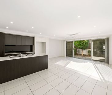 Rare Vacancy in Popular Complex - Photo 5