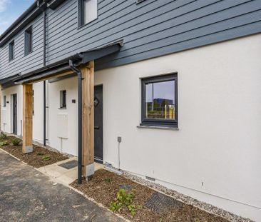 2 bedroom end of terrace house to rent - Photo 5