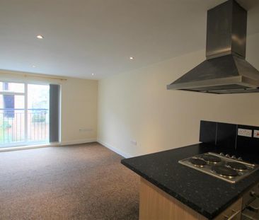 1 bedroom Flat To Let - Photo 6