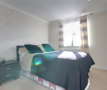 4 bed detached house to rent in Tenby Road, Redcar, TS10 - Photo 4