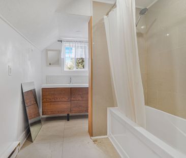 For Lease - 3318 Sinnicks Avenue, Niagara Falls, Ontario - Photo 6