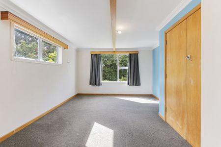 8 Hydro Road, New Plymouth - Photo 3