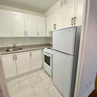 Spacious and Bright, JR-1 Bedroom Available NOW!!! - Photo 1