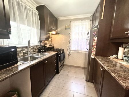 For Lease - 94 East 27th Street, Hamilton, Ontario - Photo 4