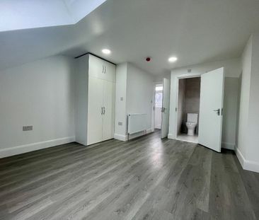 5 bed terraced house to rent in Meyrick Road, London, NW10 - Photo 1