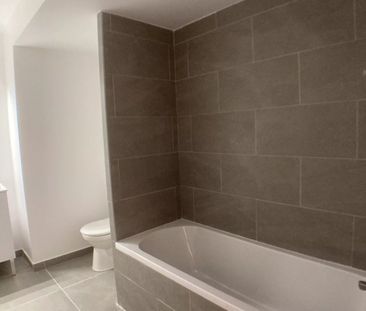 Location Appartement 2 pièces 41m² AURIOL 13390 - Photo 5