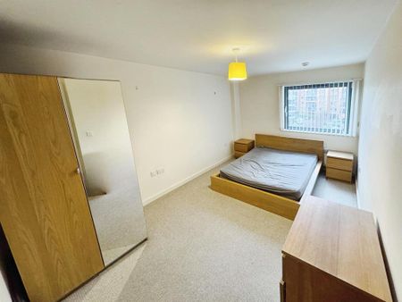 2 bedroom flat to rent - Photo 4