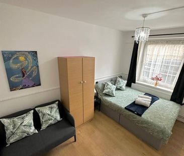 Room in a Shared House, Turners Road, E3 - Photo 6