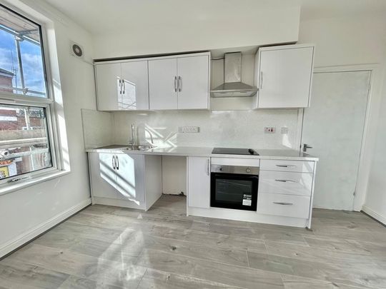 1 bedroom flat to rent - Photo 1