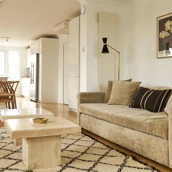 4 bedroom apartment to rent - Photo 1