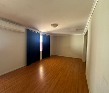 Charming Family Home With Spacious Shed In South Kalgoorlie! - Photo 1