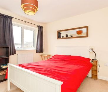 2 Bed Semi-Detached House, Chassen Close, M11 - Photo 1