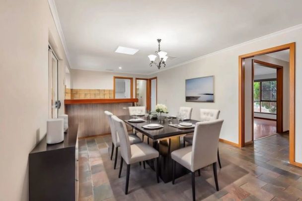 Spacious 4-Bedroom Home in Family-Friendly Parafield Gardens - Photo 1