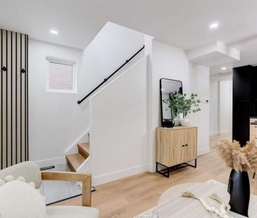 For Lease - 8 Whitfield Avenue, Hamilton, Ontario - Photo 6