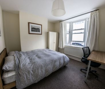 4 Bed Terraced House, Quebec St, BN2 - Photo 6