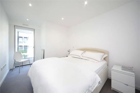 1 bedroom flat in 4 Balham Hill - Photo 3