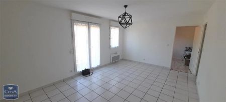 Appartement à louer 3 pièces 54.76m² - Photo 2