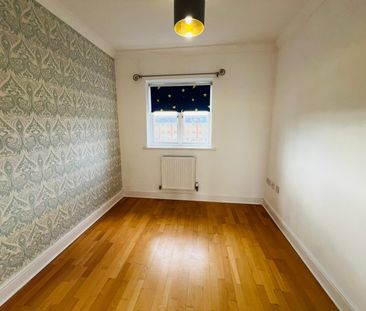 San Juan Court, Eastbourne - Photo 2