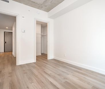 360 President Kennedy, Montréal, QC - Photo 5