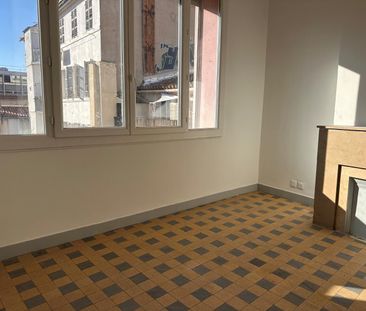 Location appartement Marseille 1er (13001) - Photo 4