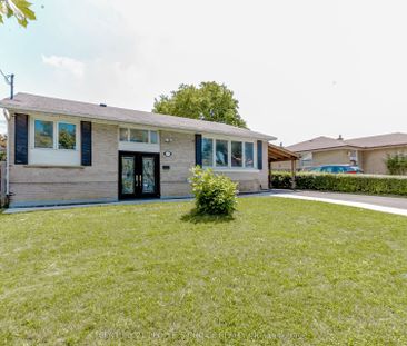 For Lease - 215 Jeffcoat Drive, Toronto, Ontario - Photo 4