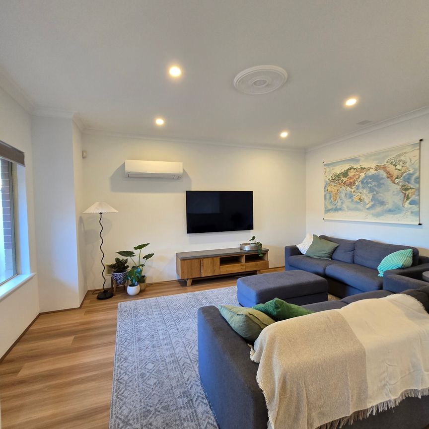 Doubleview - Photo 1