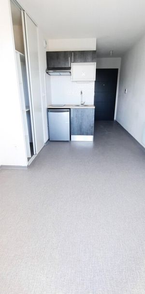Location Appartement 1 pièce 18m² NIMES 30000 - Photo 1