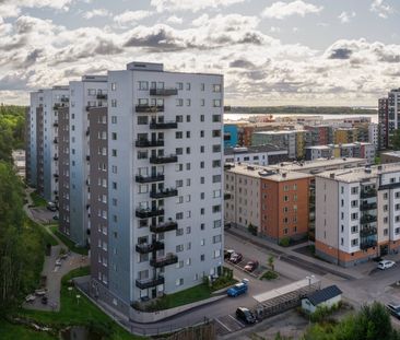 Genuagatan, Västerås - Photo 1